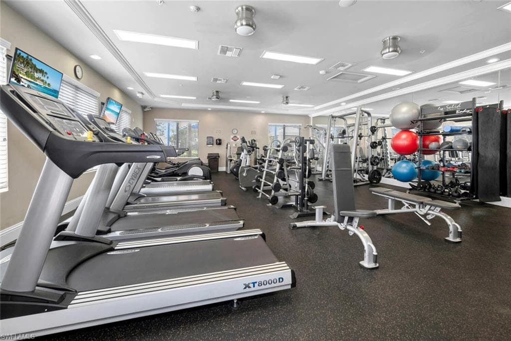 6532 Monterey Pt 202, Naples, FL 34105-23