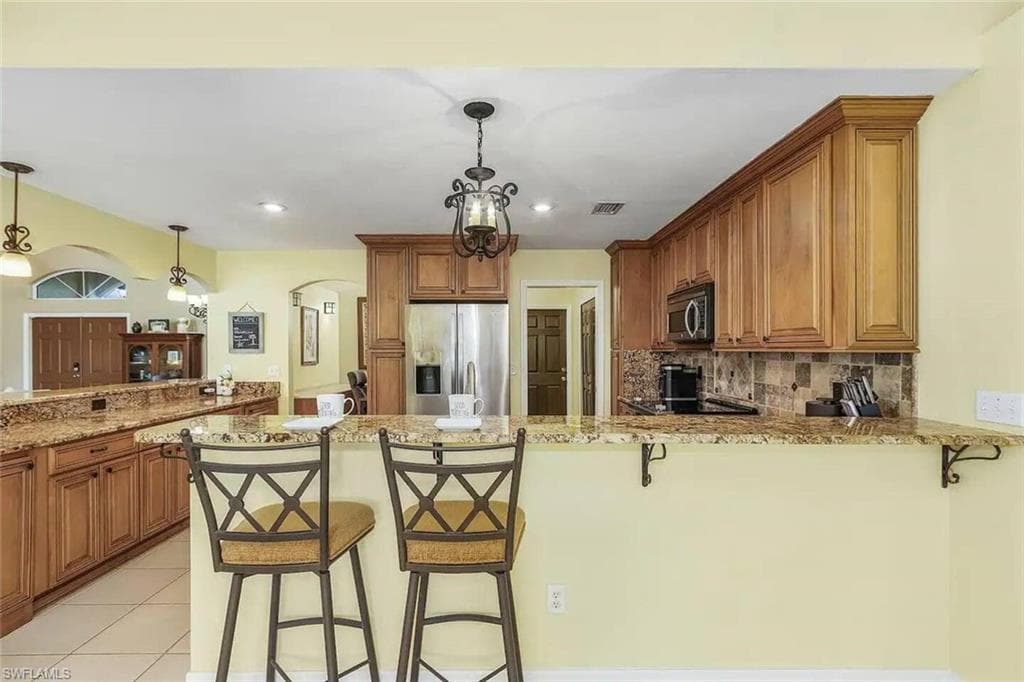 1619 31st Ave, Cape Coral, FL 33993-8