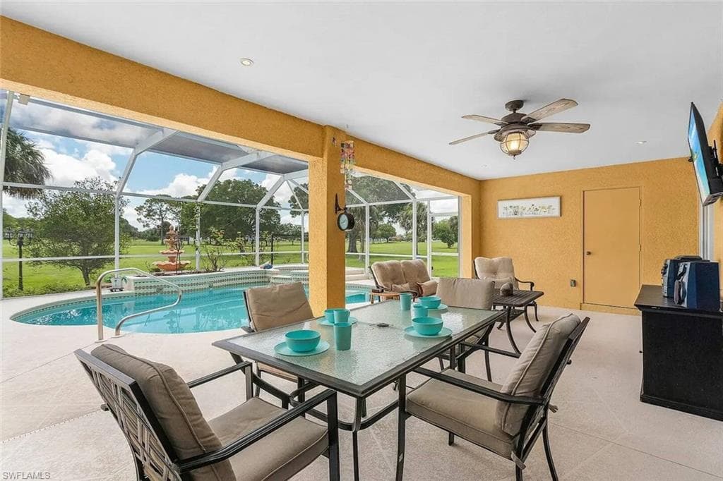 1619 31st Ave, Cape Coral, FL 33993-25