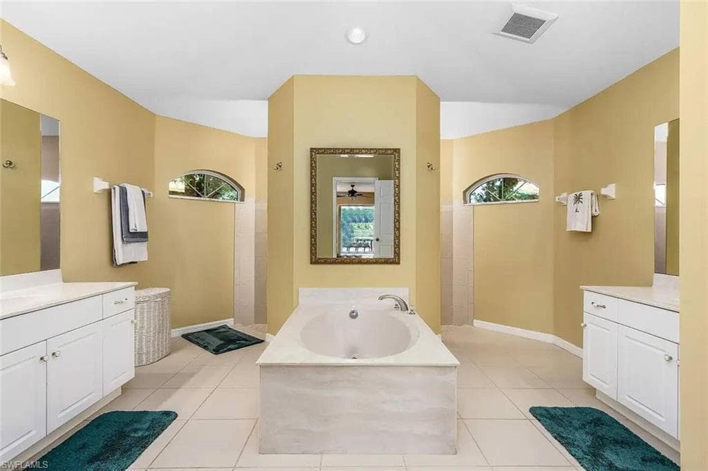 1619 31st Ave, Cape Coral, FL 33993-39