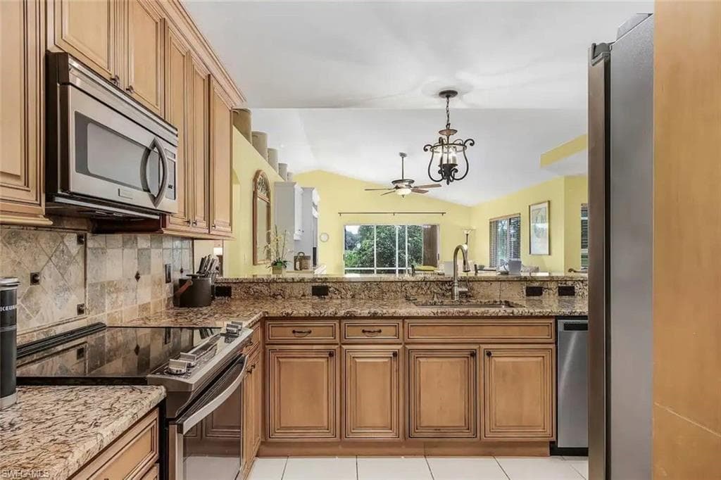 1619 31st Ave, Cape Coral, FL 33993-6