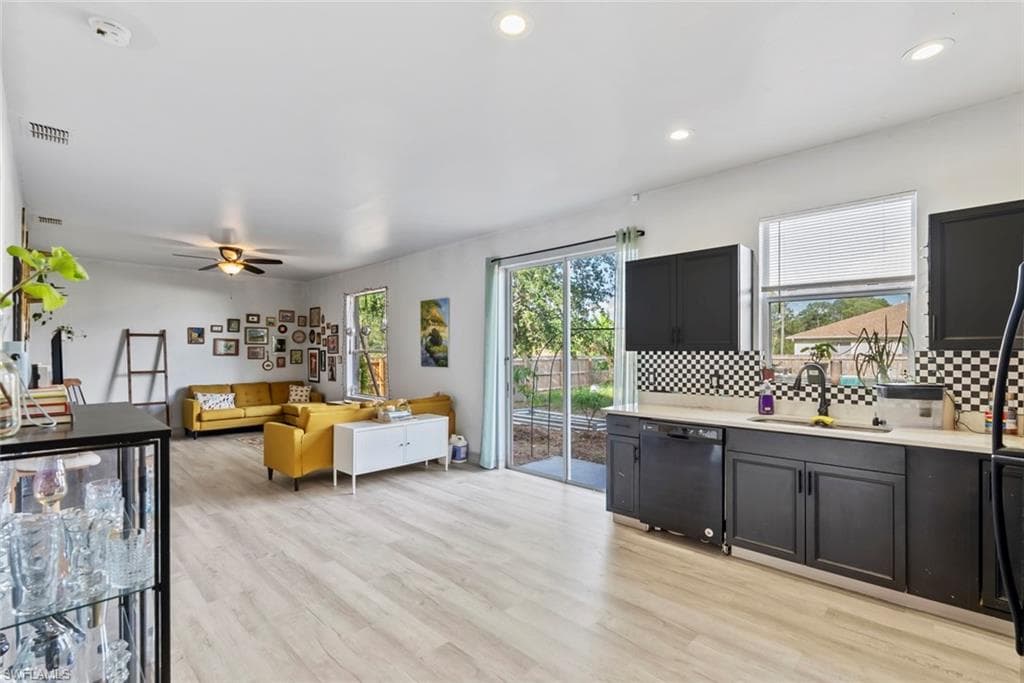 857 Bedford Dr, Lehigh Acres, FL 33974-15