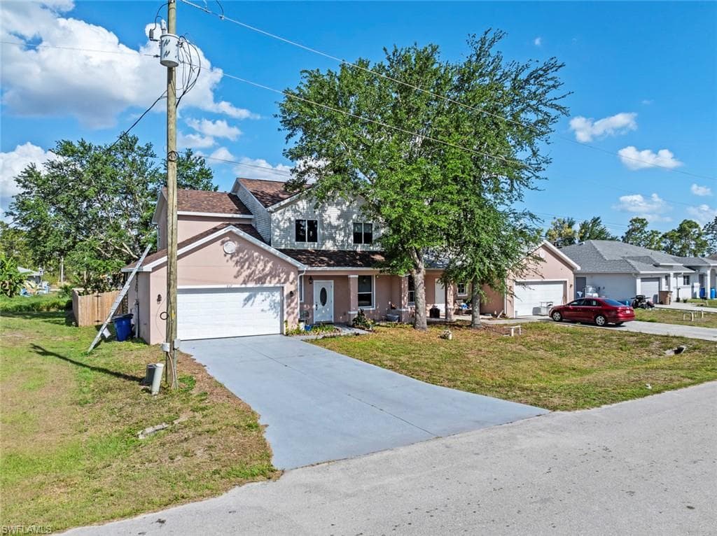 857 Bedford Dr, Lehigh Acres, FL 33974-3