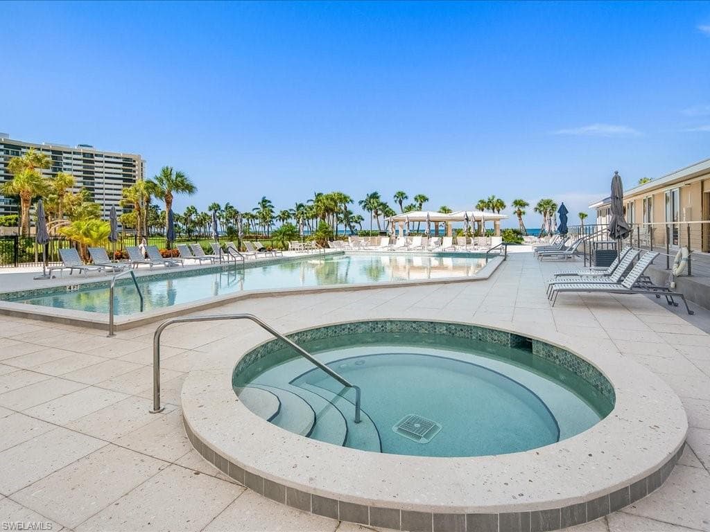 4041 Gulf Shore Blvd N 108, Naples, FL 34103-20