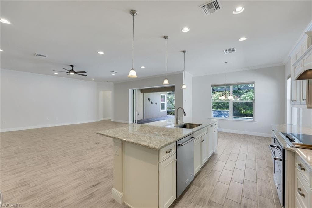 3781 Helmsman Dr, Naples, FL 34120-12