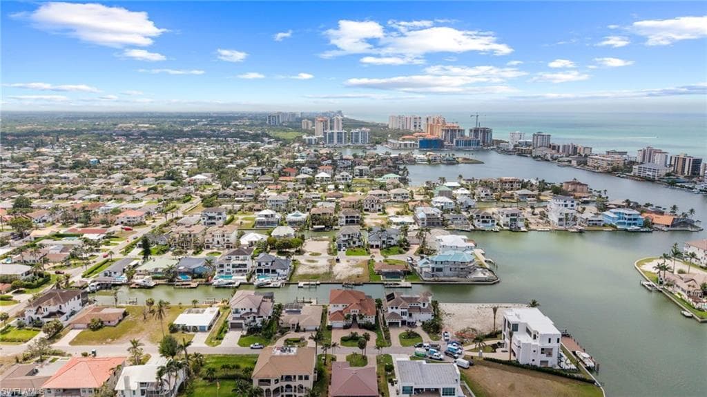 401 Willet Ave, Naples, FL 34108-8