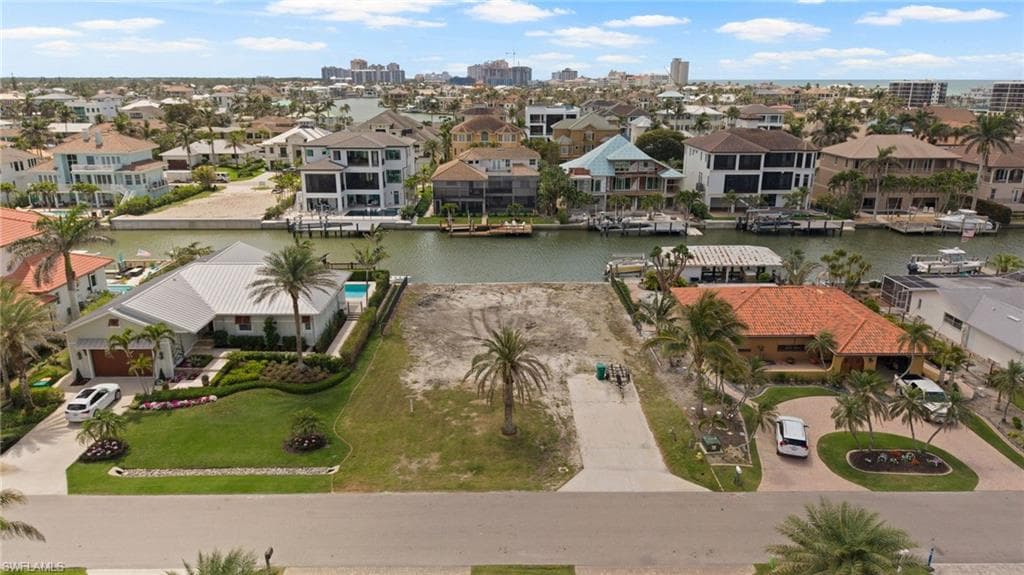 224 Heron Ave, Naples, FL 34108-1