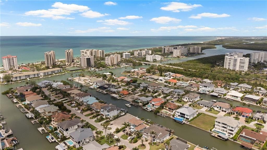 224 Heron Ave, Naples, FL 34108-7