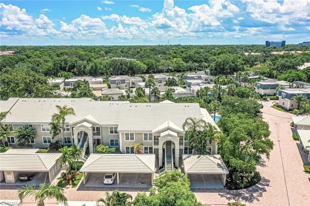 5899 Chanteclair Dr 225, Naples, FL 34108-28