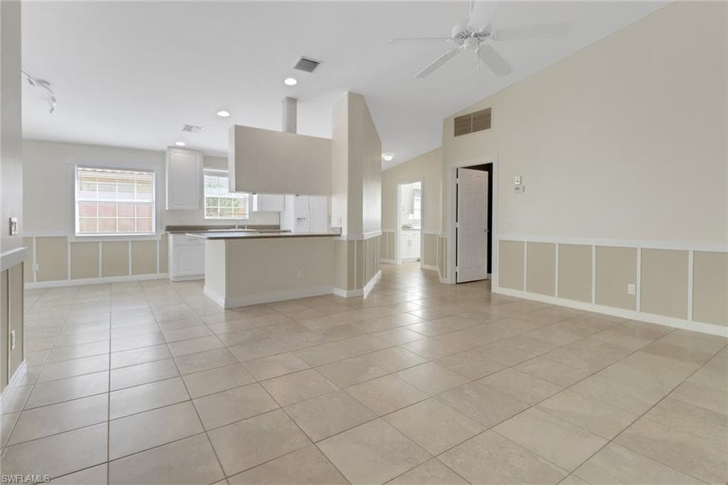 7933 Umberto Ct, Naples, FL 34114-9