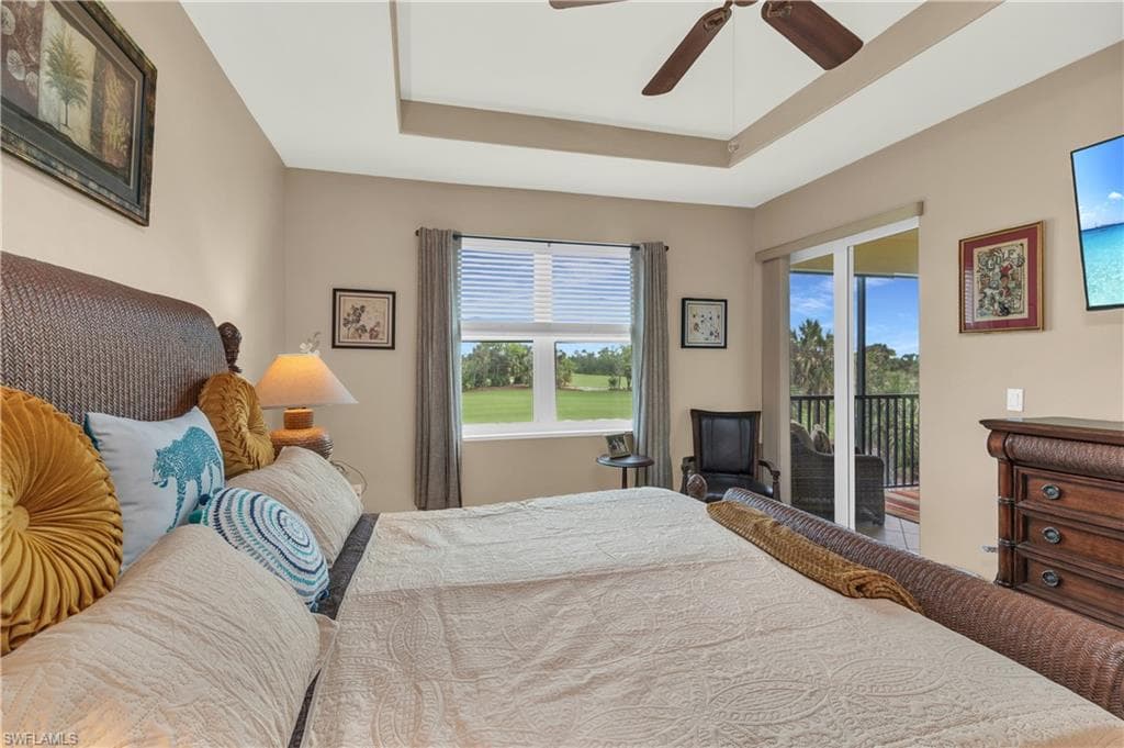 1286 Rialto Way 9-202, Naples, FL 34114-16