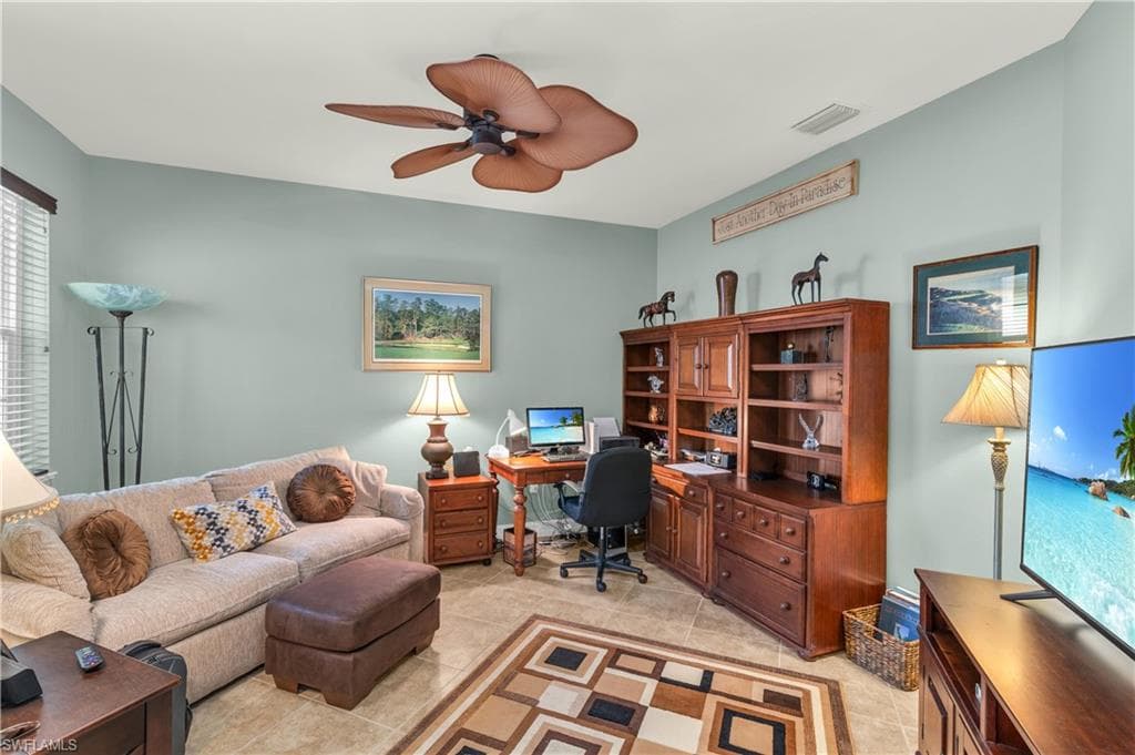 1286 Rialto Way 9-202, Naples, FL 34114-22