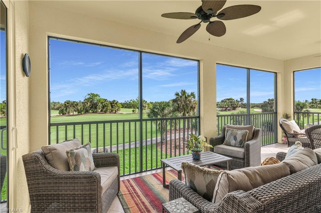 1286 Rialto Way 9-202, Naples, FL 34114-25