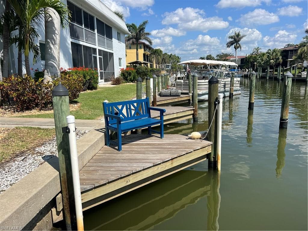 1320 Blue Point Ave 2, Naples, FL 34102-1