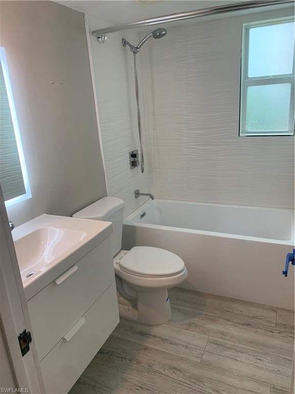 1320 Blue Point Ave 2, Naples, FL 34102-22