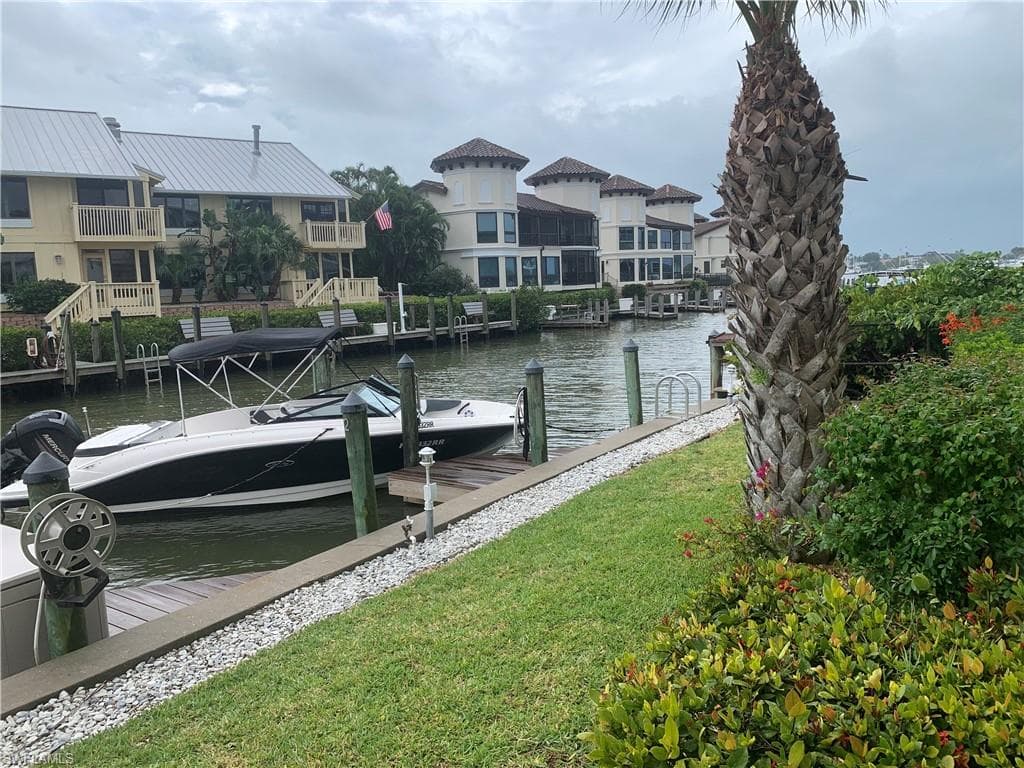 1320 Blue Point Ave 2, Naples, FL 34102-3