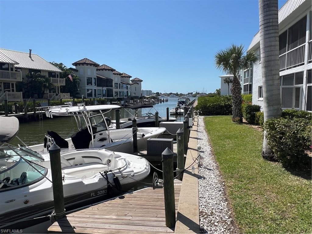 1320 Blue Point Ave 2, Naples, FL 34102-4
