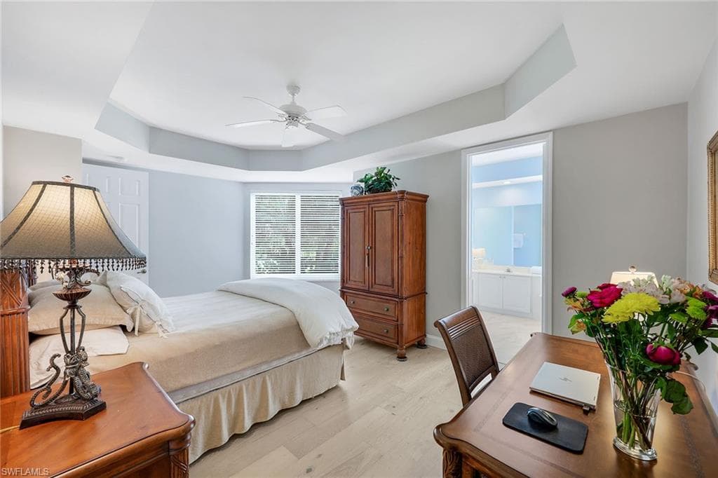 1550 Clermont Dr E101, Naples, FL 34109-15