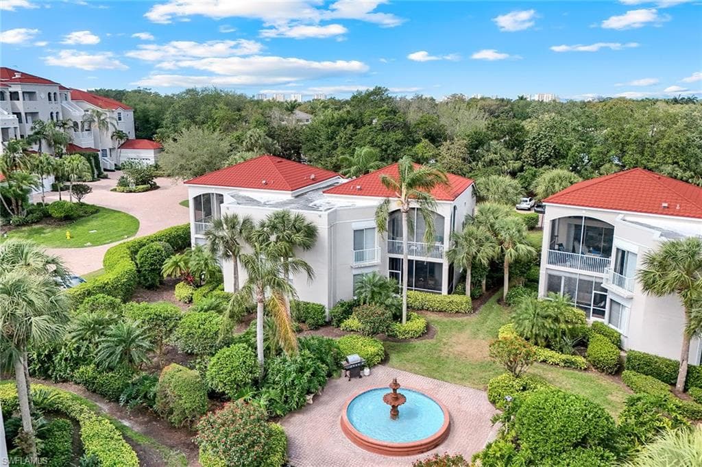 1550 Clermont Dr E101, Naples, FL 34109-25
