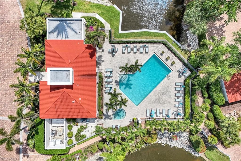 1550 Clermont Dr E101, Naples, FL 34109-26