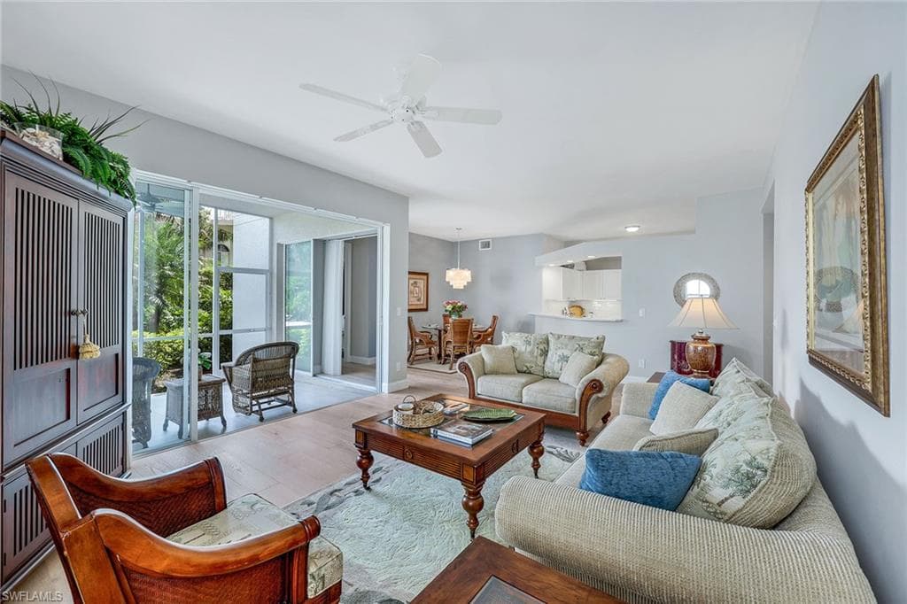 1550 Clermont Dr E101, Naples, FL 34109-5