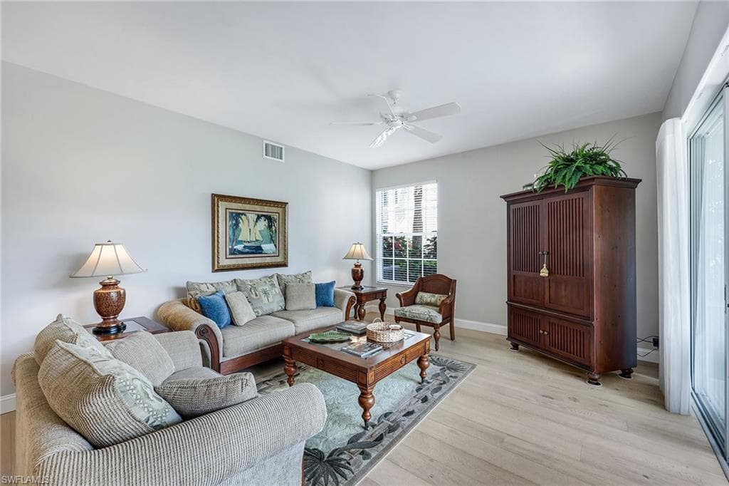 1550 Clermont Dr E101, Naples, FL 34109-6
