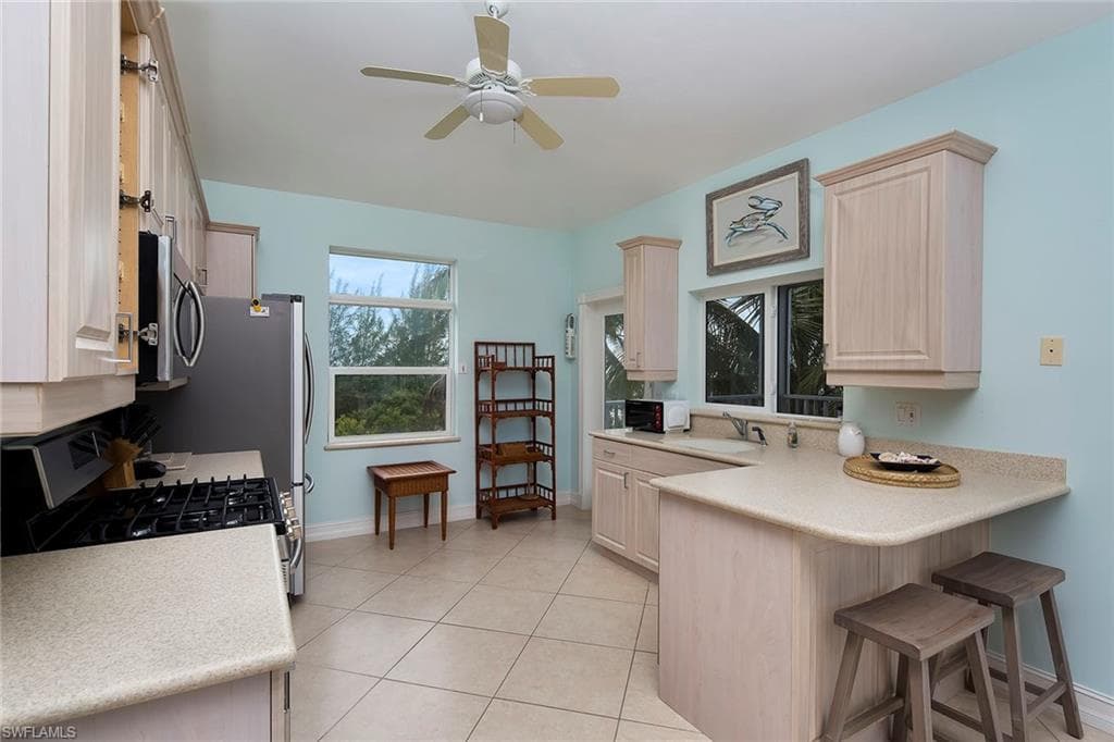 11687 Keewaydin, Naples, FL 34113-10