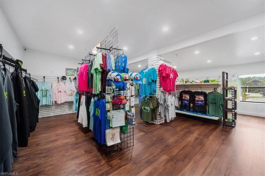875 Copeland Ave S, Everglades City, FL 34139-17