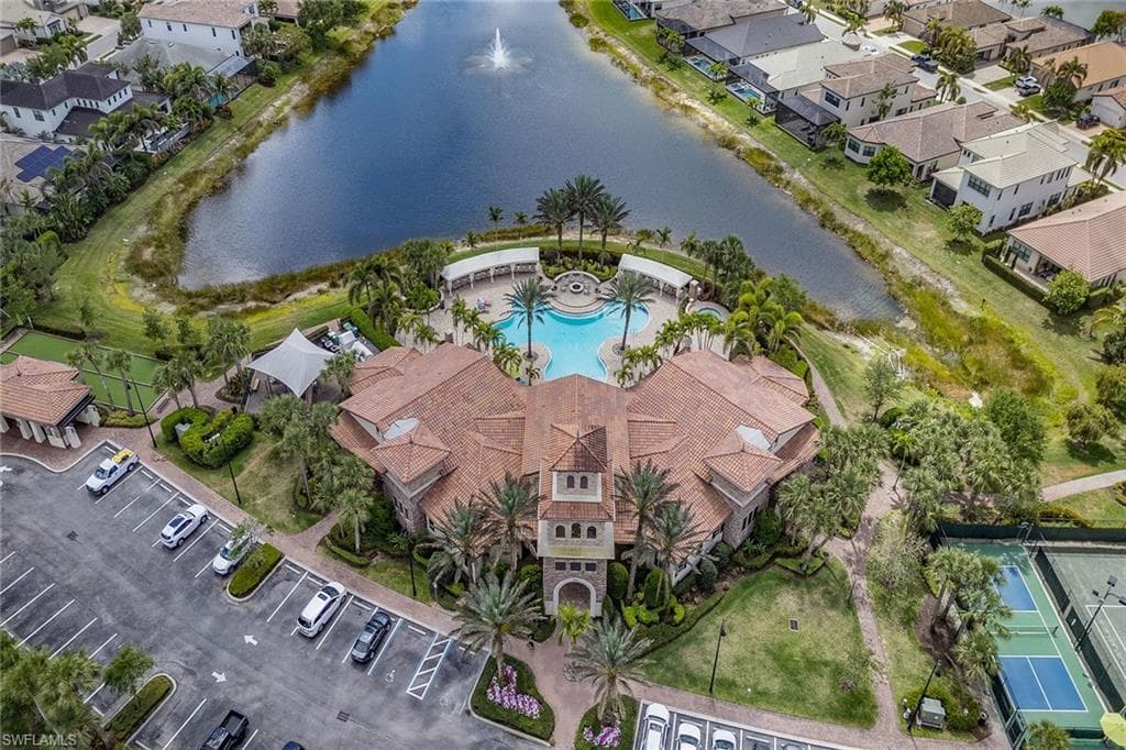 9381 Glenforest Dr, Naples, FL 34120-37