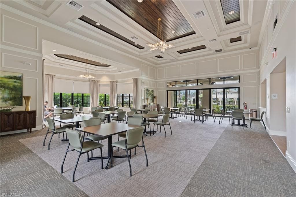 9381 Glenforest Dr, Naples, FL 34120-45