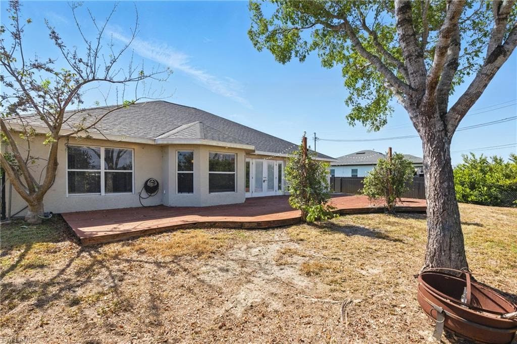 1409 Juanita Pl, Cape Coral, FL 33993-32