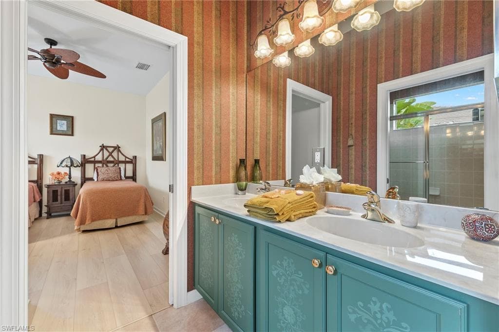 8975 Morgan Ct, Naples, FL 34113-17