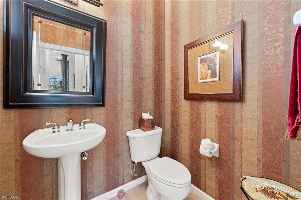 8975 Morgan Ct, Naples, FL 34113-19