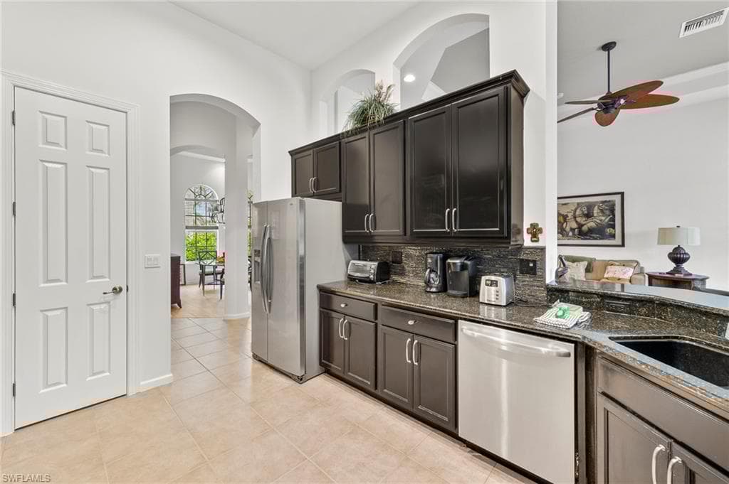 8975 Morgan Ct, Naples, FL 34113-8