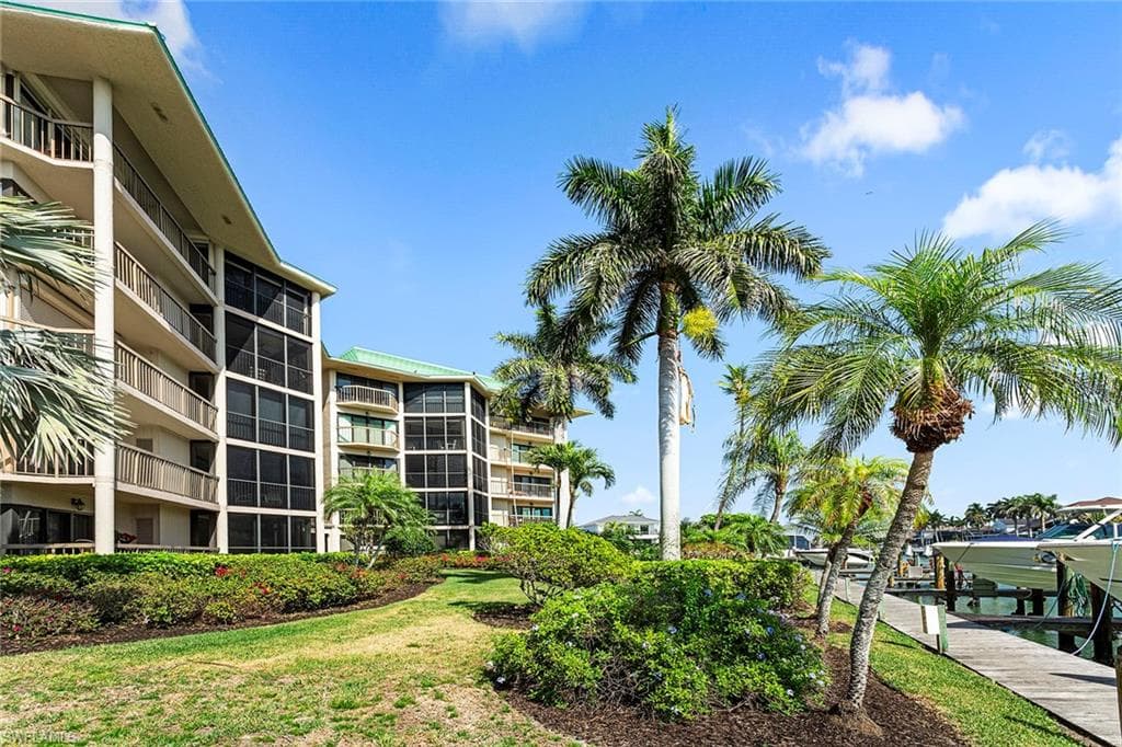 845 Collier Ct 204, Marco Island, FL 34145-29