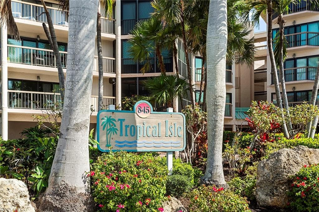 845 Collier Ct 204, Marco Island, FL 34145-33