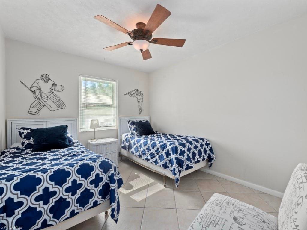 224 Shadowridge Ct, Marco Island, FL 34145-8