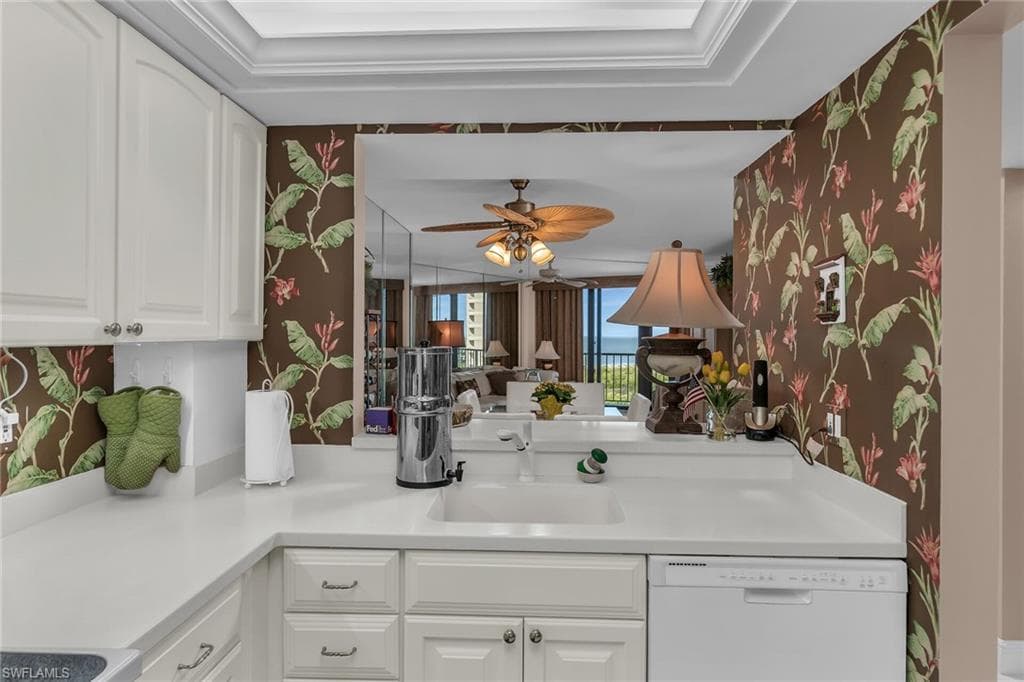 320 Seaview Ct 1201, Marco Island, FL 34145-6