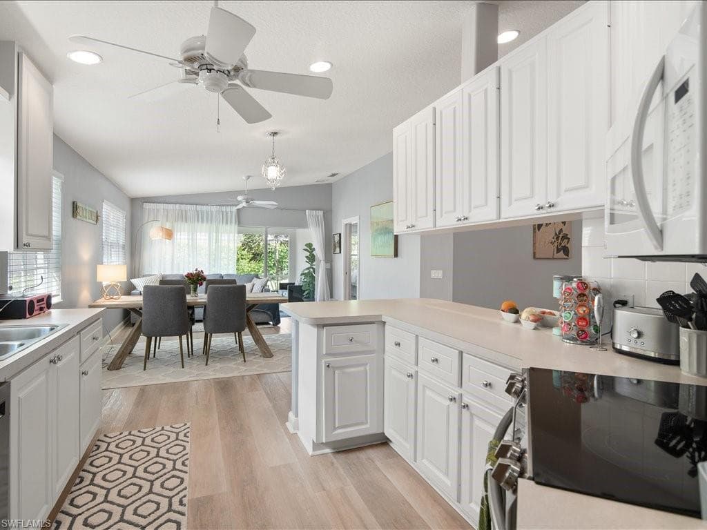 3238 Barbados Ln, Naples, FL 34119-18