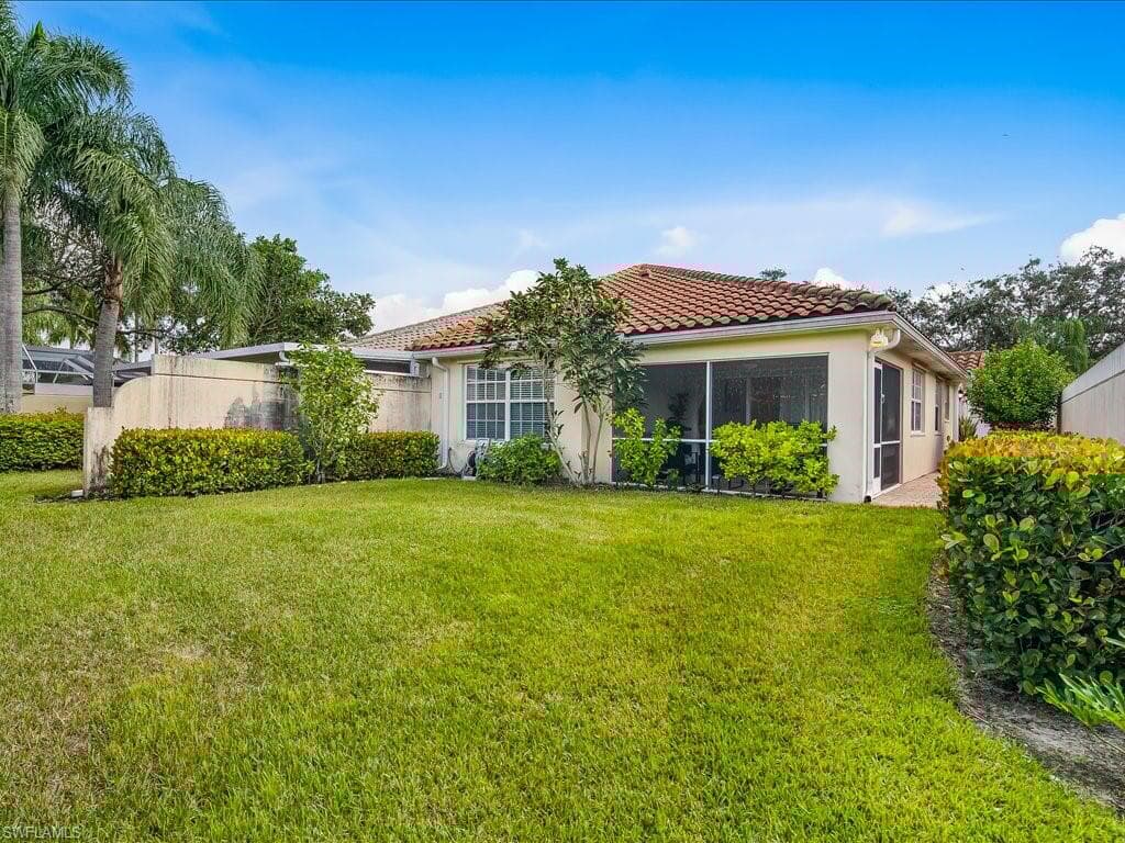 3238 Barbados Ln, Naples, FL 34119-30
