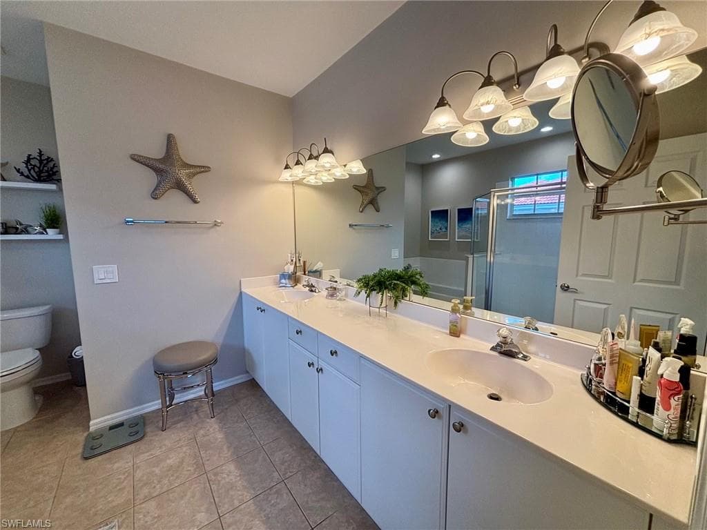 8125 Celeste Dr 5213, Naples, FL 34113-15