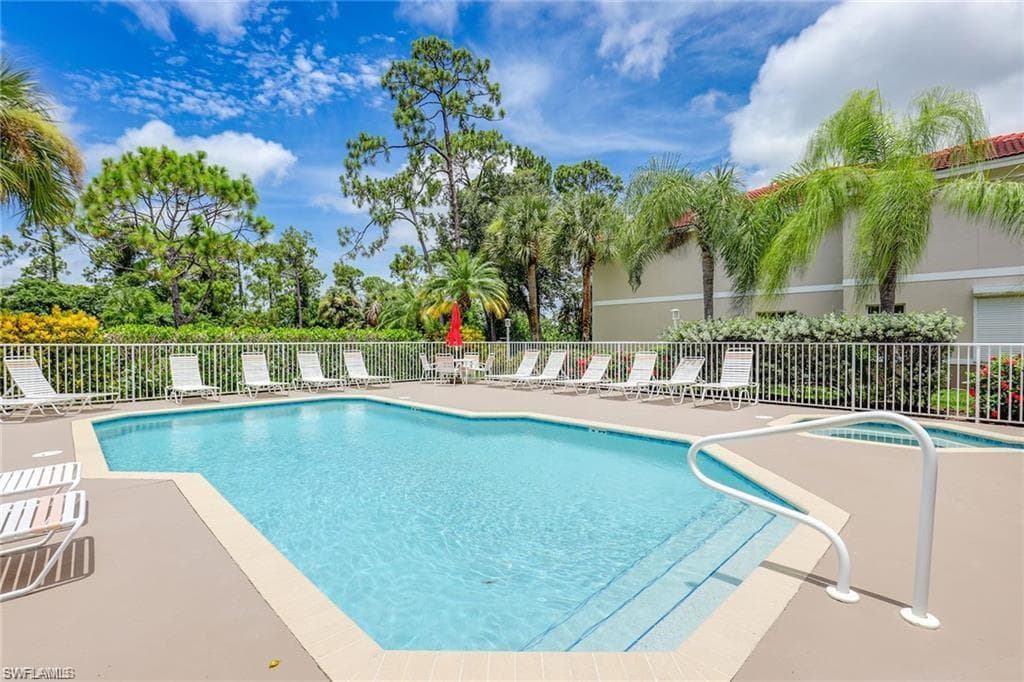8125 Celeste Dr 5213, Naples, FL 34113-31