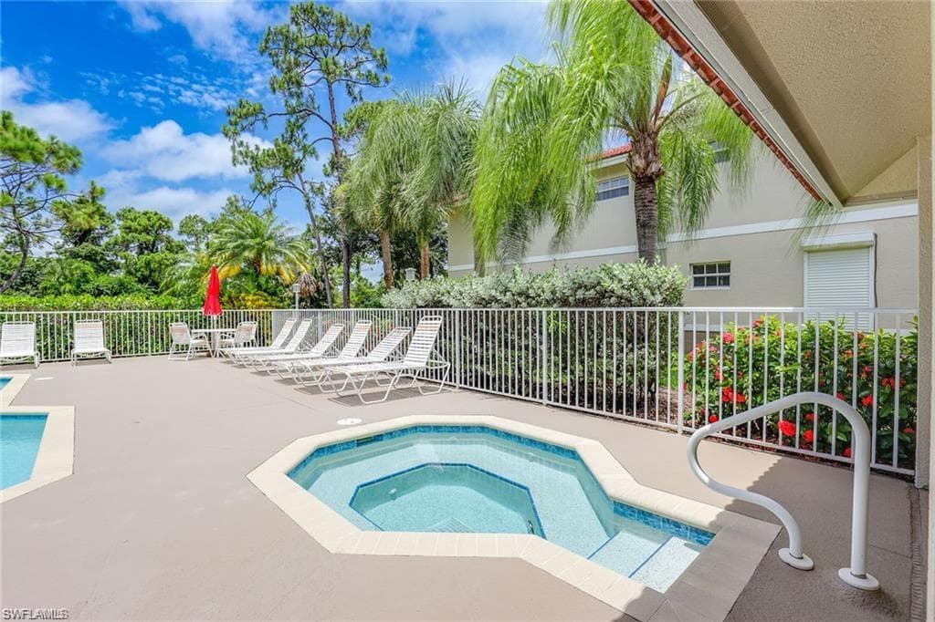 8125 Celeste Dr 5213, Naples, FL 34113-32