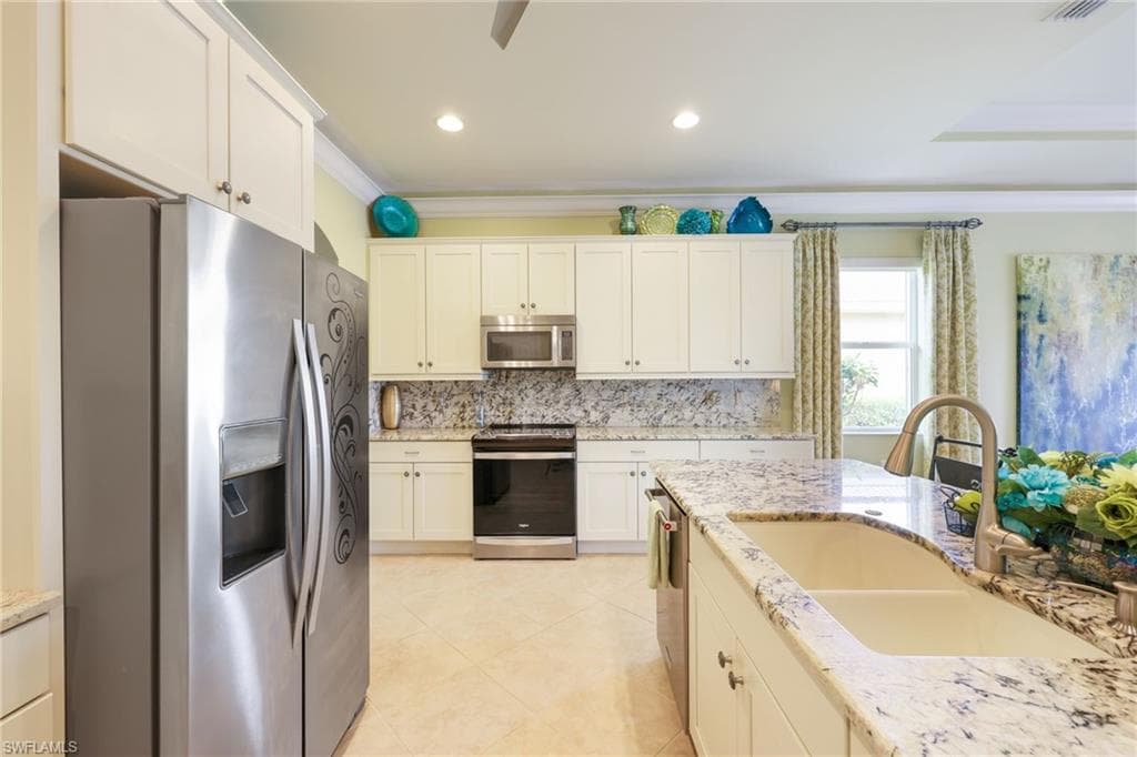 11619 Giulia Dr, Fort Myers, FL 33913-9