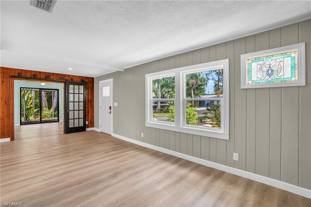 135 Standish Cir, North Fort Myers, FL 33903-6