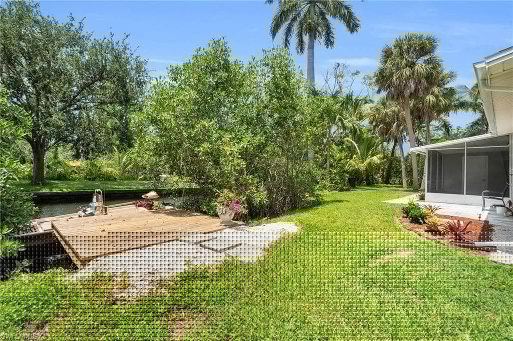 135 Standish Cir, North Fort Myers, FL 33903-8