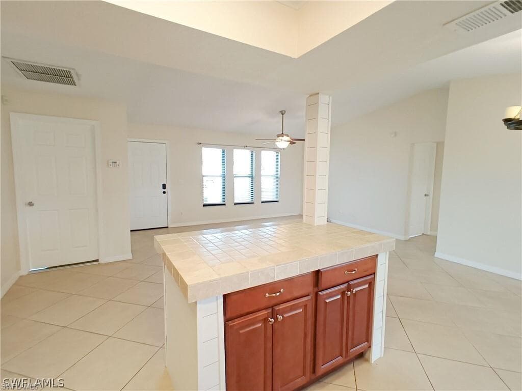 316 Santa Barbara Pl, Cape Coral, FL 33990-9