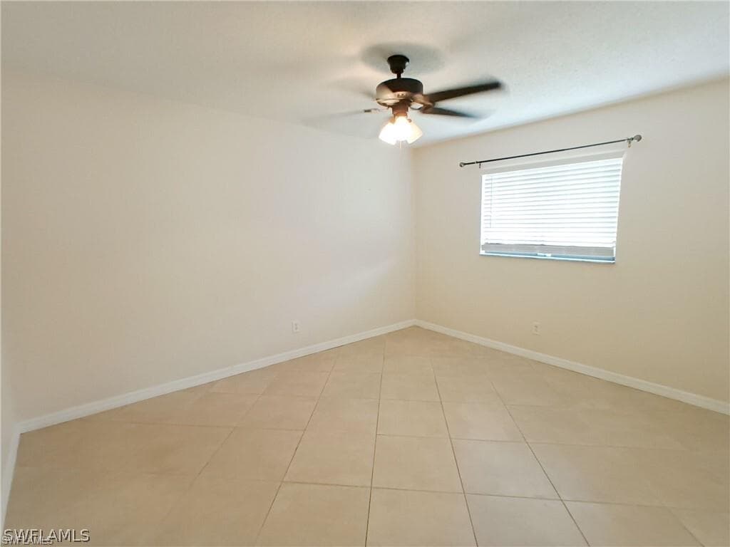 316 Santa Barbara Pl, Cape Coral, FL 33990-4