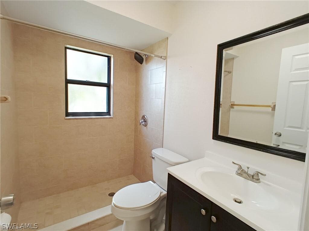 316 Santa Barbara Pl, Cape Coral, FL 33990-5