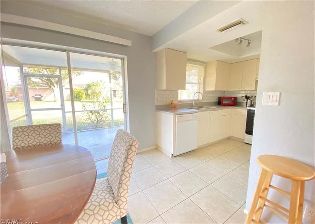 1815 11th Ave, Cape Coral, FL 33990-5